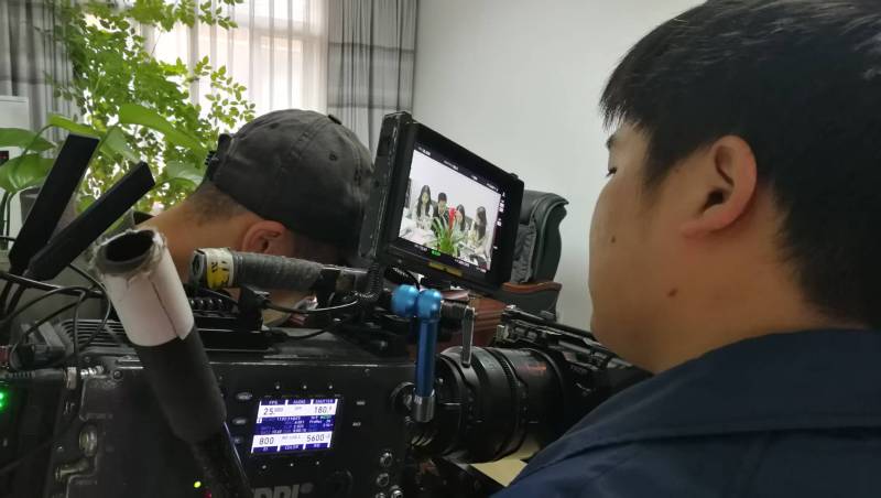 用镜头讲好产品故事！稻城县产品视频拍摄公司让冰冷商品拥有温度与灵魂